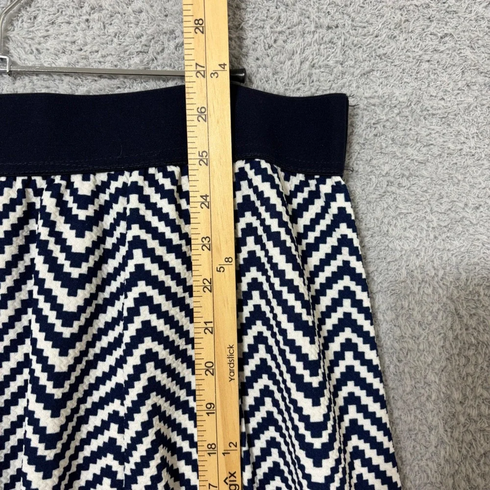Chevron Midi Skirt Elastic Waist Flowy Modest Casual Navy White XL